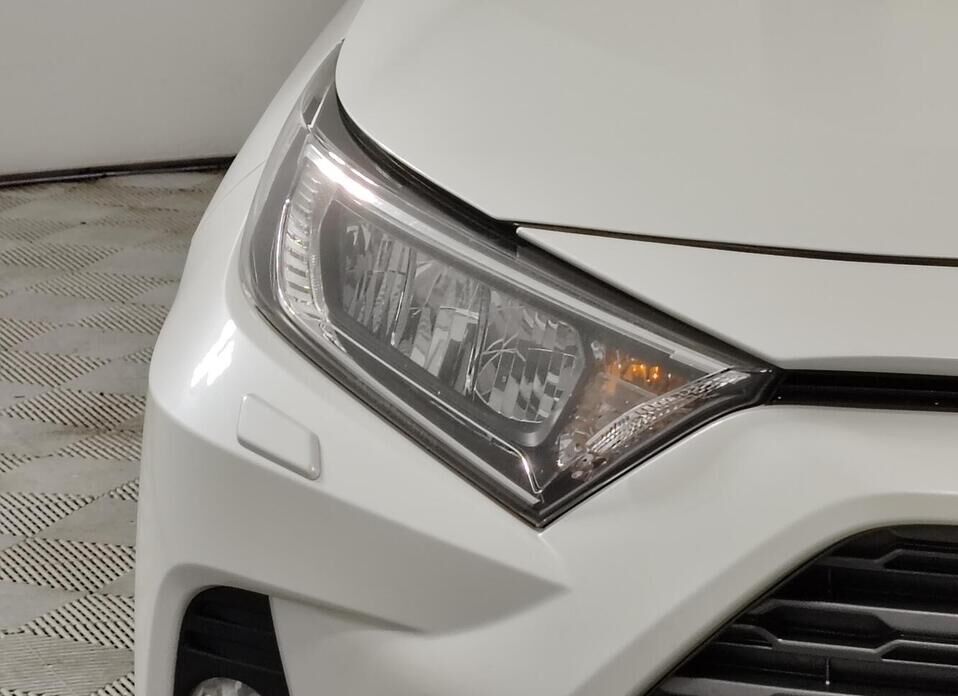 Toyota RAV4, V (XA50) 2.0 CVT (149 л.с.) 4WD