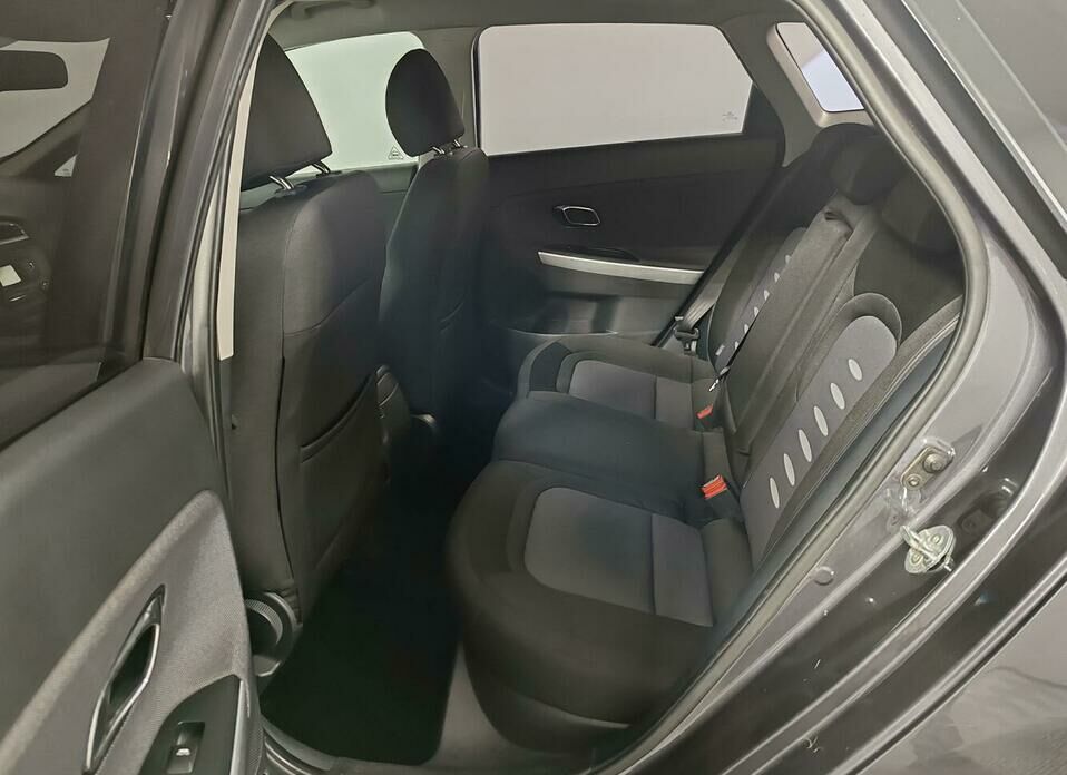 Kia Ceed 1.6 AT (129 л.с.)