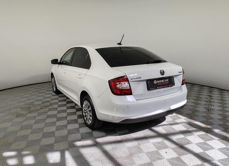 Skoda Rapid, I Рестайлинг 1.6 AT (110 л.с.)