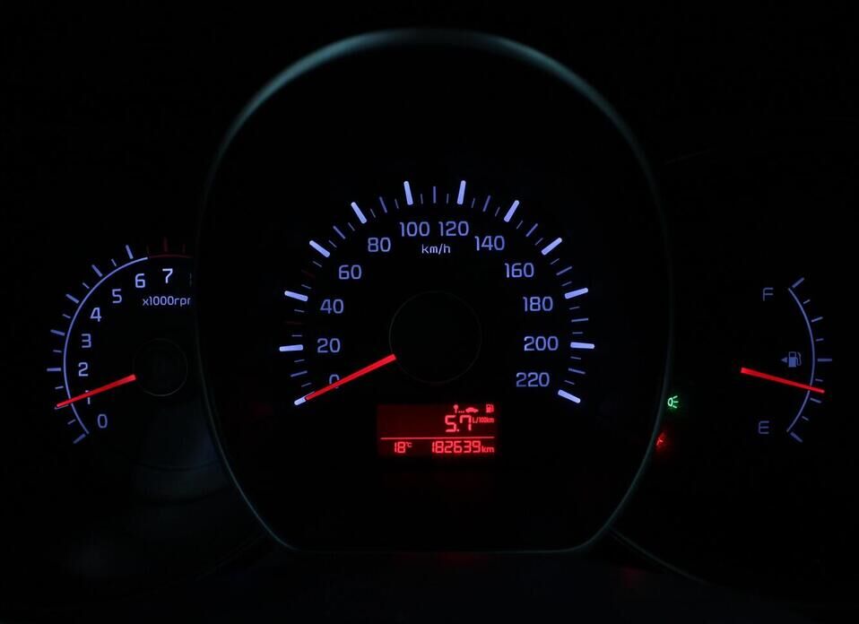 Kia Rio, III Рестайлинг 1.6 MT (123 л.с.)