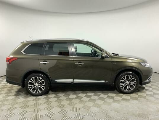 Mitsubishi Outlander, 2015 г., 182 105 км