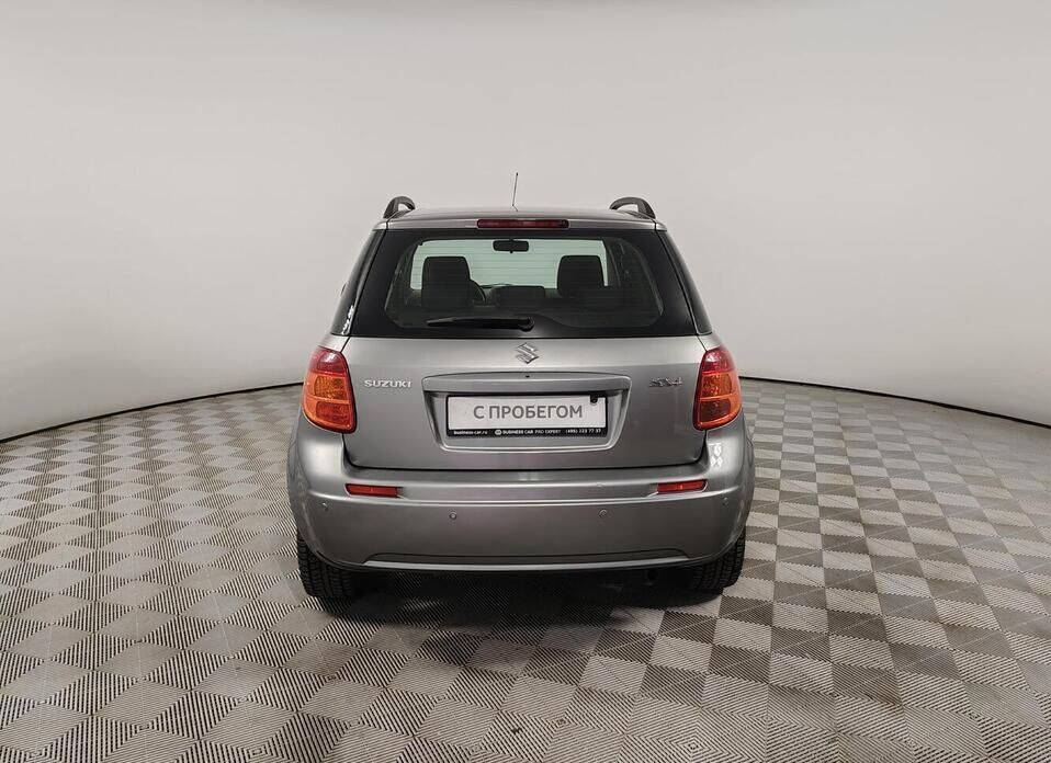 Suzuki SX4 1.6 AT (107 л.с.)