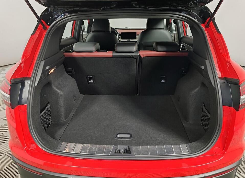 Geely Coolray, I 1.5 AMT (150 л.с.)