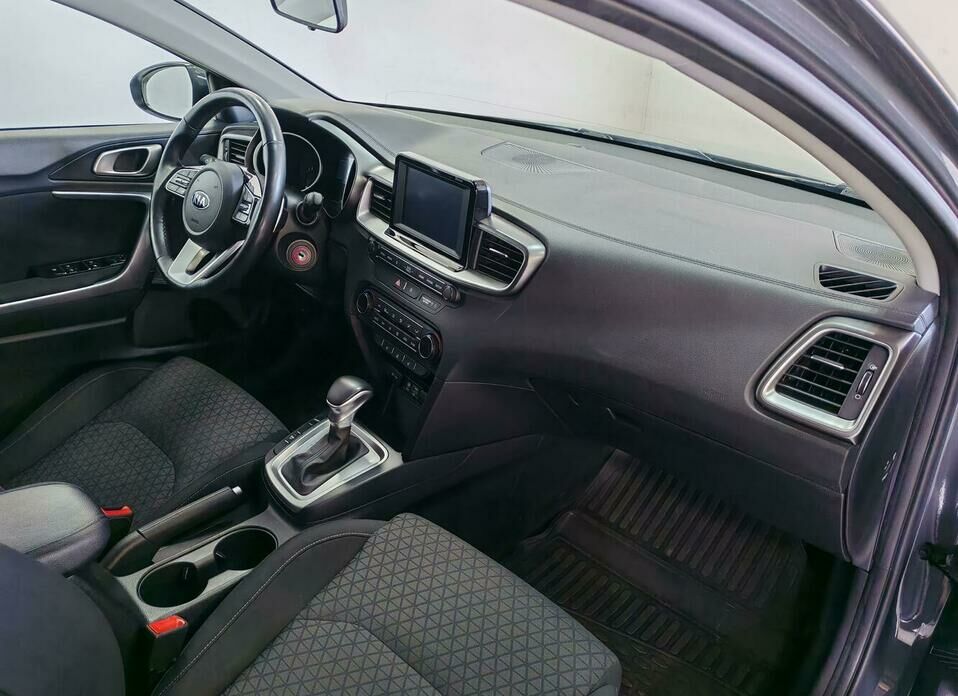 Kia Ceed 1.6 AT (128 л.с.)