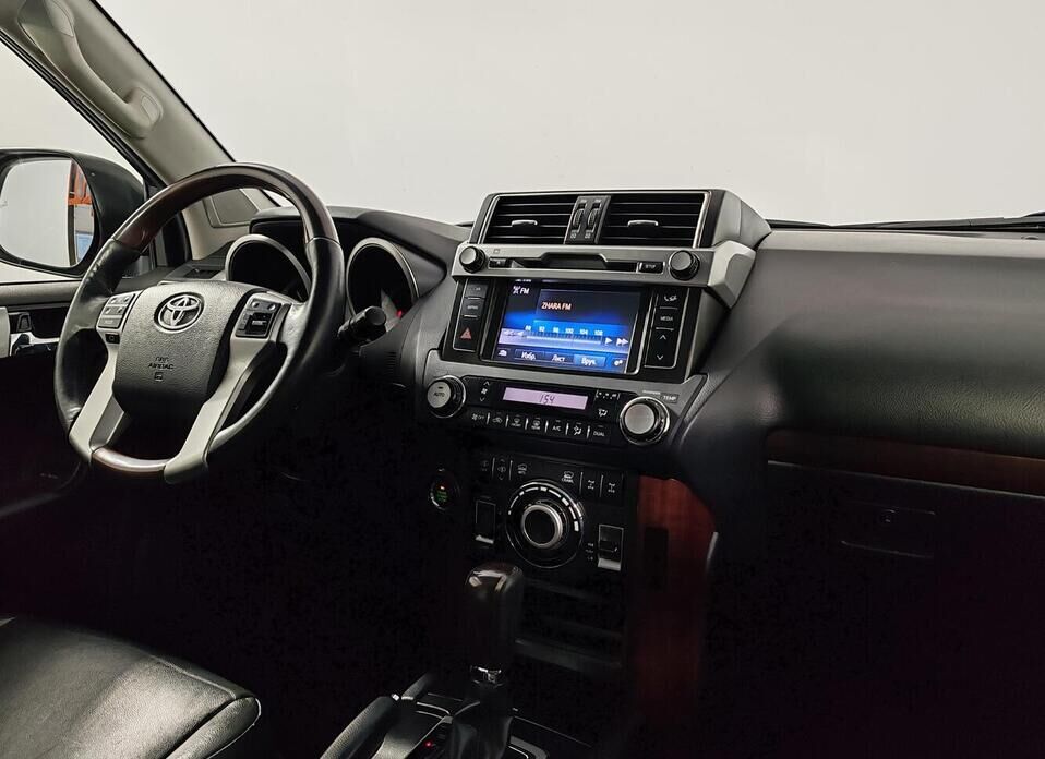Toyota Land Cruiser Prado, 150 Series Рестайлинг 1 4.0 AT (282 л.с.) 4WD