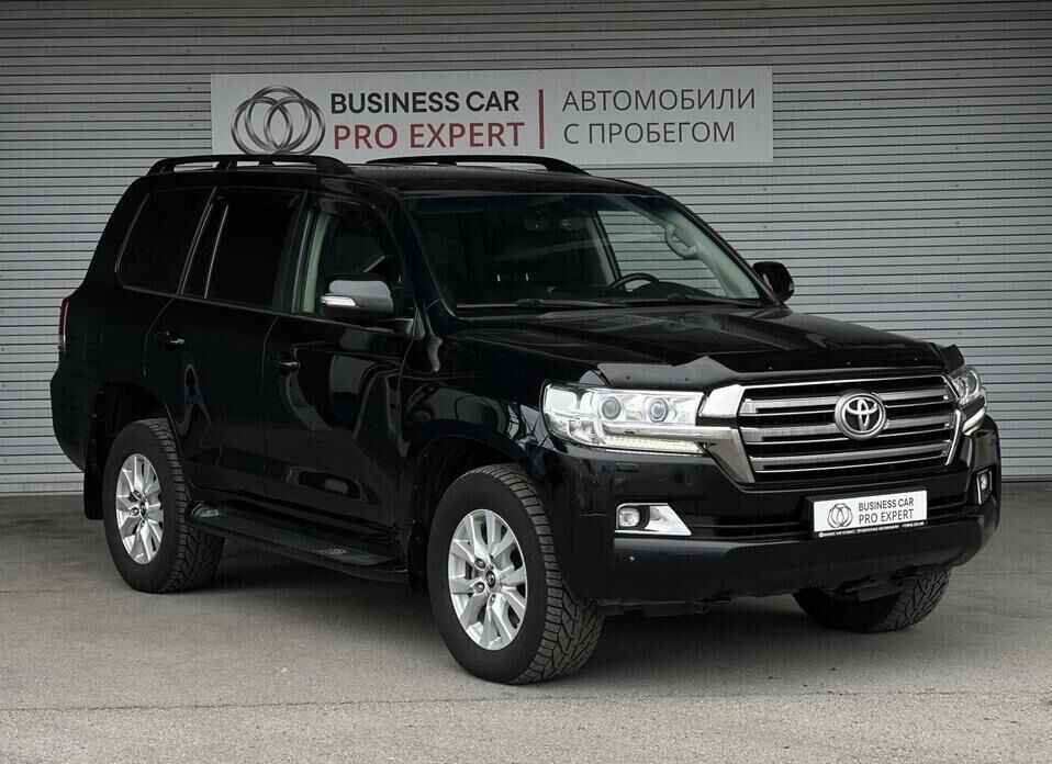 Toyota Land Cruiser, 200 Series Рестайлинг 2 4.6 AT (309 л.с.) 4WD