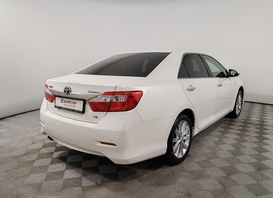 Toyota Camry, VII (XV50) 3.5 AT (249 л.с.)