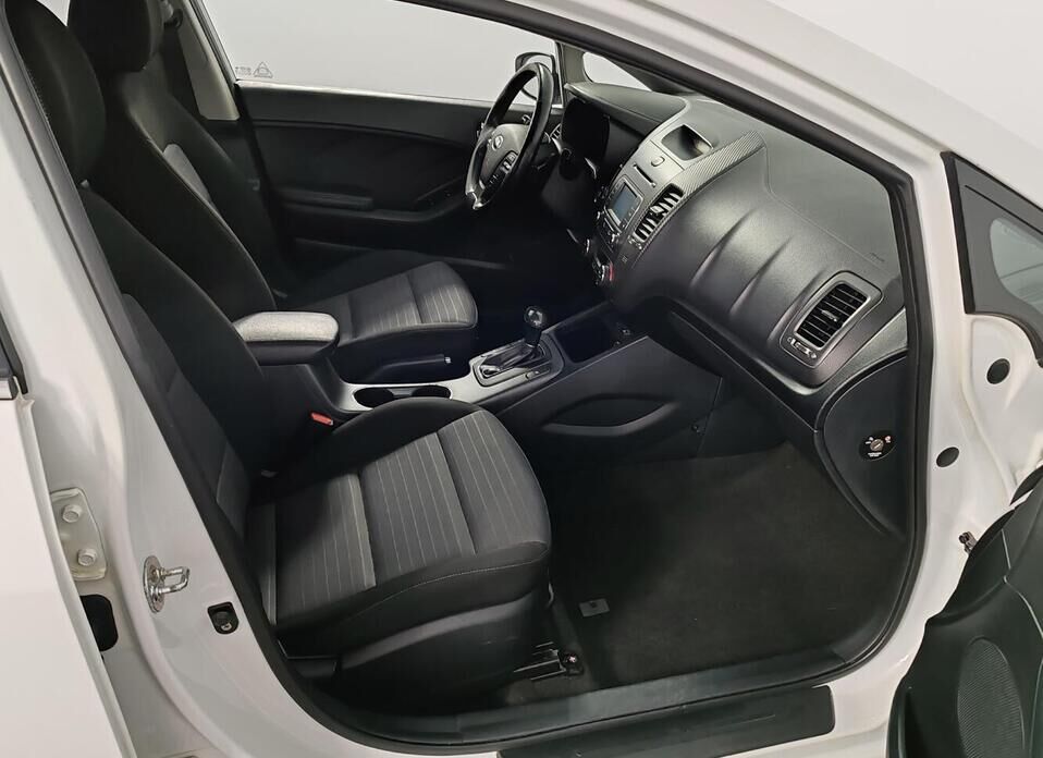 Kia Cerato 1.6 AT (130 л.с.)