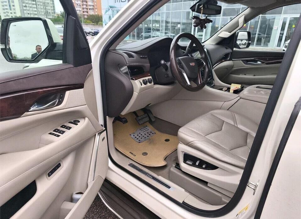 Cadillac Escalade, IV 6.2 AT (409 л.с.) 4WD