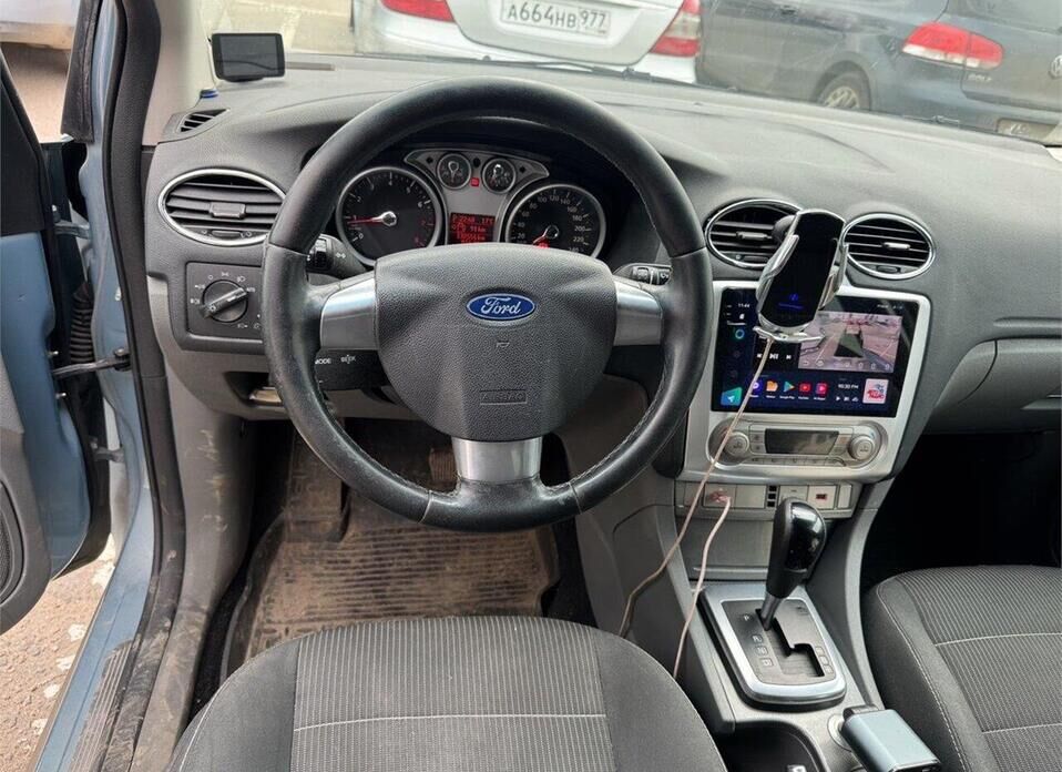 Ford Focus, II Рестайлинг 2.0 MT (145 л.с.)
