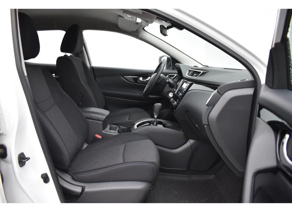 Nissan Qashqai, II 2.0 CVT (144 л.с.)