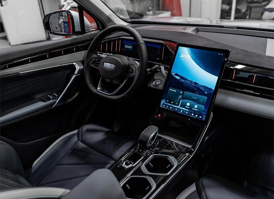 Geely Atlas, II 1.5 AMT (147 л.с.)