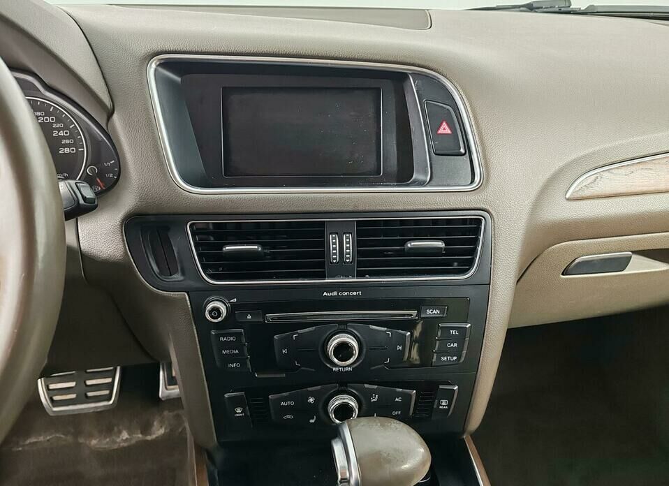 Audi Q5 2.0 AT (225 л.с.) 4WD