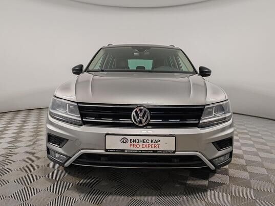 Volkswagen Tiguan, 2020&nbsp;г., 90&nbsp;716&nbsp;км