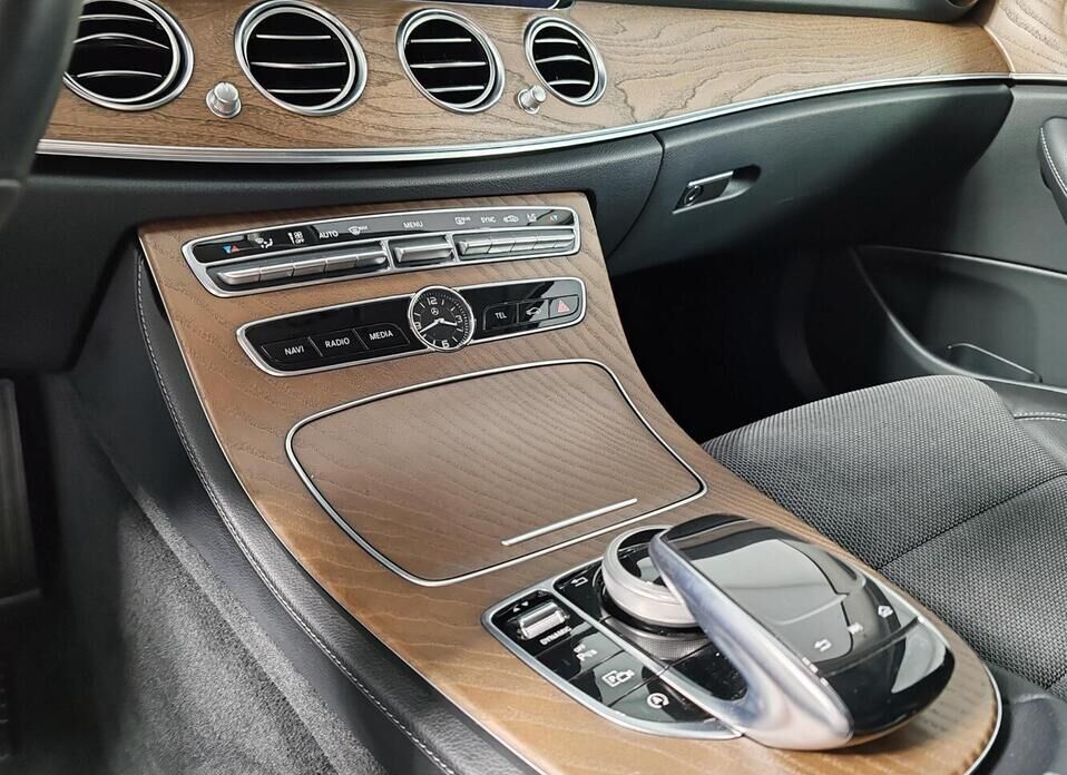 Mercedes-Benz E-Класс, V (W213, S213, C238) 220 d 2.0d AT (194 л.с.) 4WD