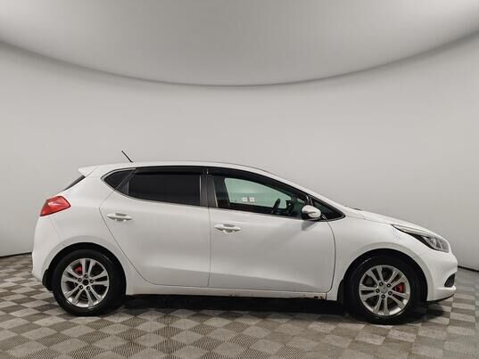 Kia Ceed, II, 2014 г., 217 238 км