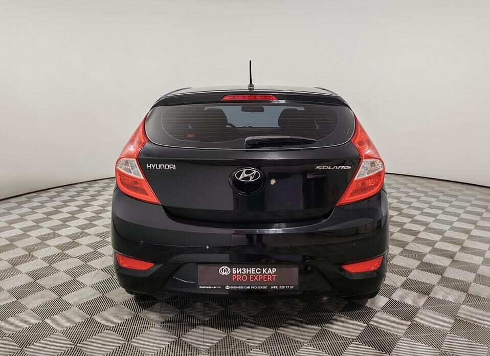 Hyundai Solaris, I 1.4 AT (107 л.с.)