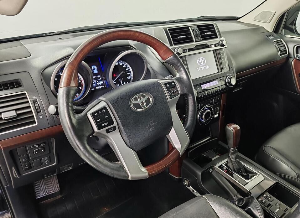 Toyota Land Cruiser Prado, 150 Series Рестайлинг 1 4.0 AT (282 л.с.) 4WD