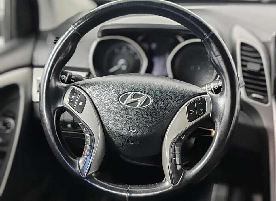 Hyundai i30, II 1.6 AT (130 л.с.)