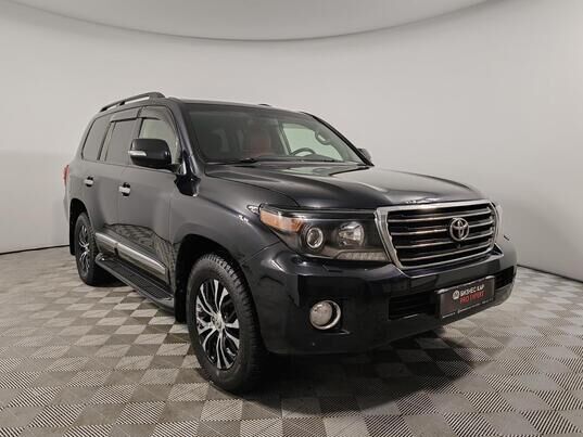 Toyota Land Cruiser, 2014&nbsp;г., 300&nbsp;700&nbsp;км