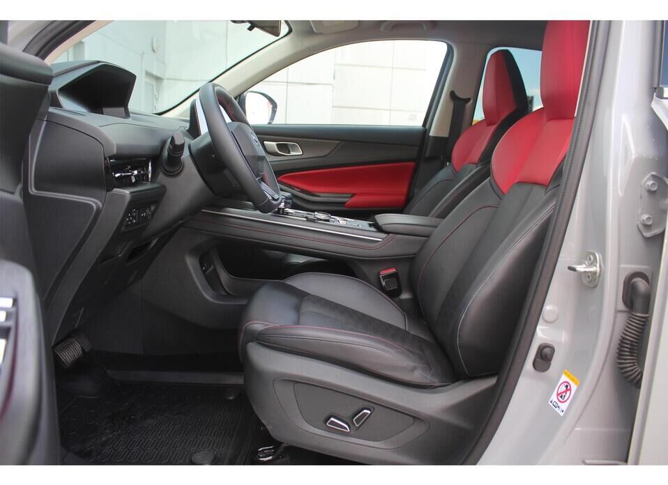 Changan UNI-S 1.5 AMT (181 л.с.)